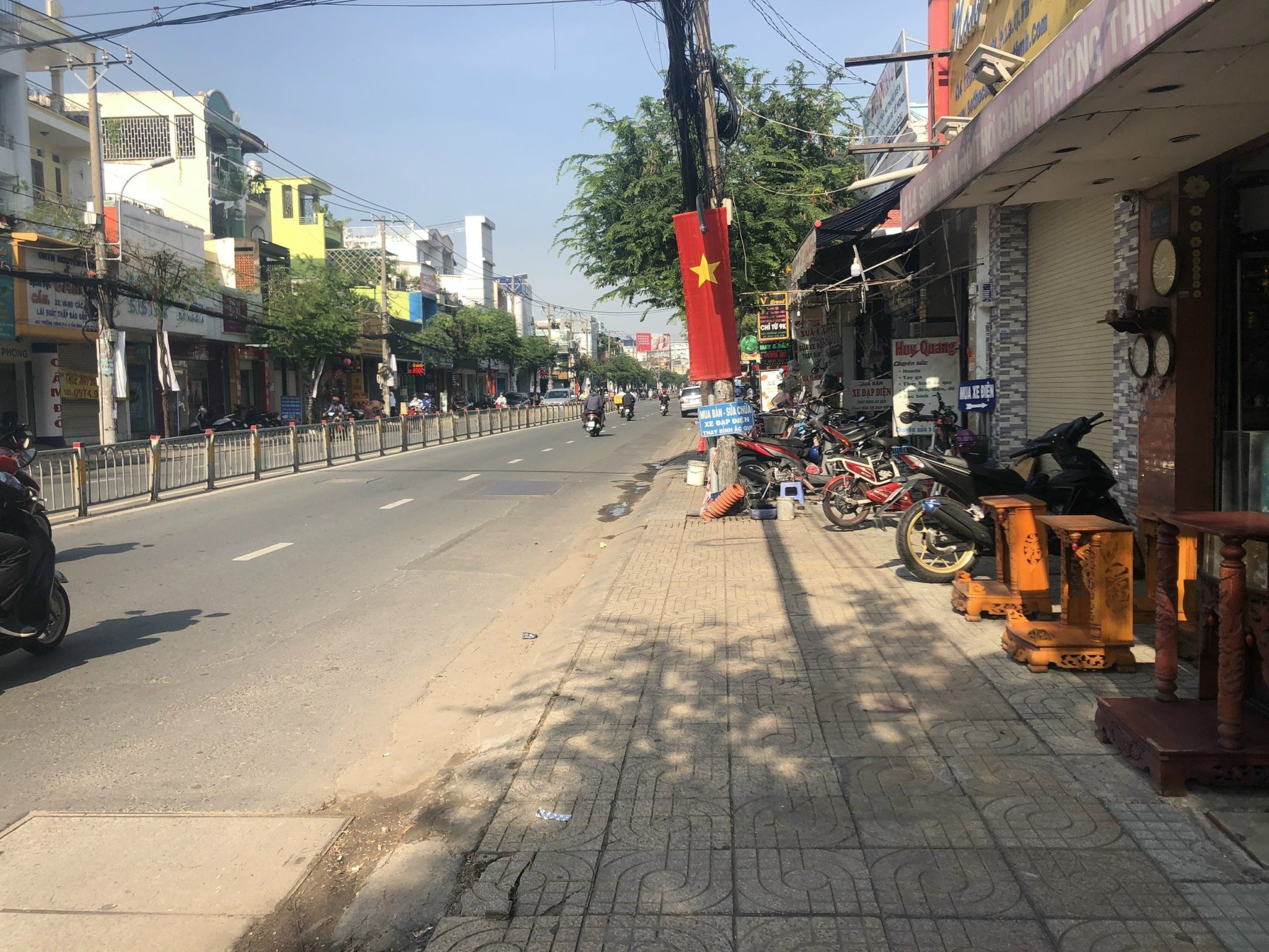 Bán Nhà MẶT TIỀN KD đường Võ Thành Trang,Q.Tân Bình,DT:4mx16m,KC: 4 lầu,,Giá:10 tỷ - Ảnh chính